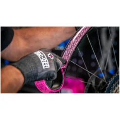 Muc-Off Tubeless Rim Tape - 10m X 25mm 5 Muc-Off Tubeless Rim Tape - 10m X 25mm -Bike Sale Shop 359932 02 d 775423 1