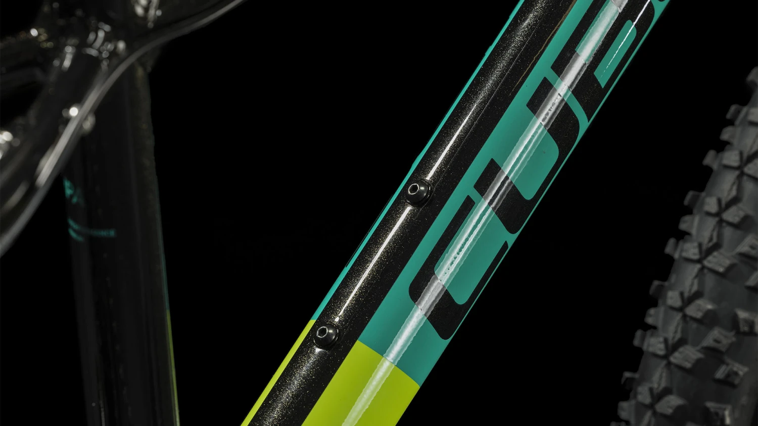 CUBE ACID 240 Disc - 24" Children's Bike - 2023 - Black / Green 5 CUBE ACID 240 Disc - 24" Children's Bike - 2023 - Black / Green - Image 5