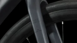 CUBE AXIAL WS Race - Women Roadbike - 2024 - Metalblack / Rainbow -Bike Sale Shop 629300 d 046111 1398638