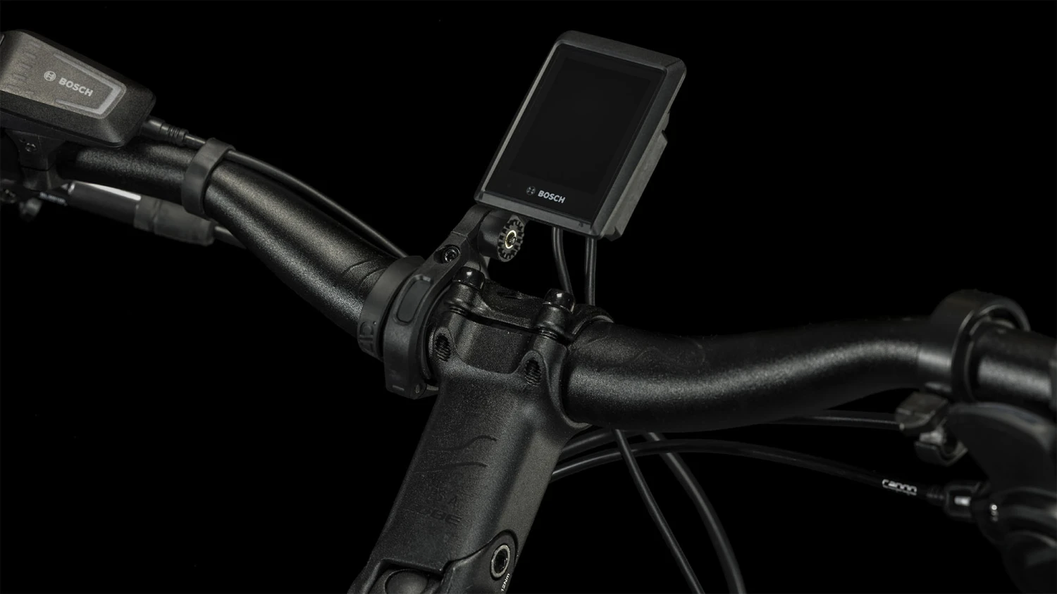 CUBE KATHMANDU HYBRID SLT 750 - Easy Entry Electric Touring Bike - 2023 - Black / Metal 8 CUBE KATHMANDU HYBRID SLT 750 - Easy Entry Electric Touring Bike - 2023 - Black / Metal - Image 8
