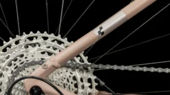 CUBE REACTION HYBRID Pro 625 - Electric Mountain Bike - 2023 - Blushrose / Silver A00 -Bike Sale Shop 634121 d 0316461 1400775 1