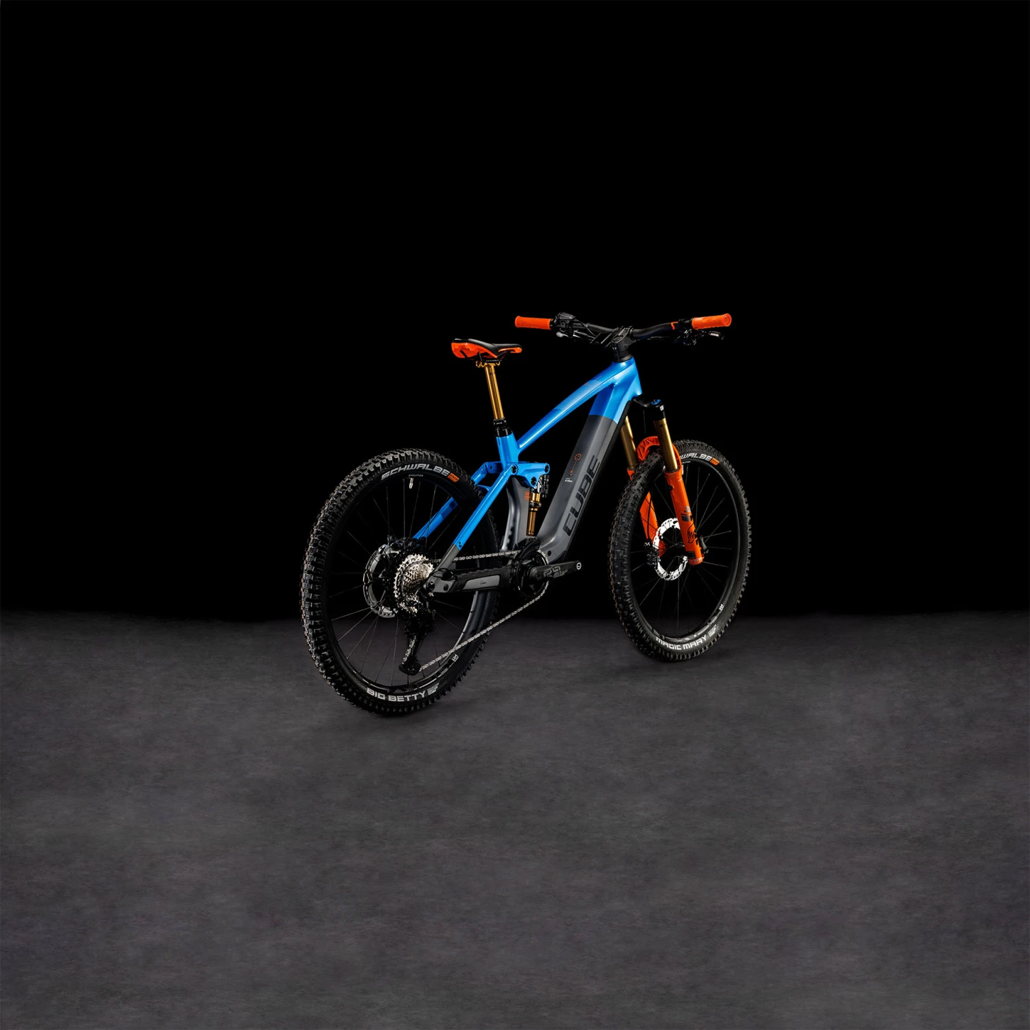 CUBE STEREO HYBRID 160 HPC Actionteam 750 - 27.5" Carbon Electric Mountainbike - 2023 - Actionteam 3 CUBE STEREO HYBRID 160 HPC Actionteam 750 - 27.5" Carbon Electric Mountainbike - 2023 - Actionteam - Image 3