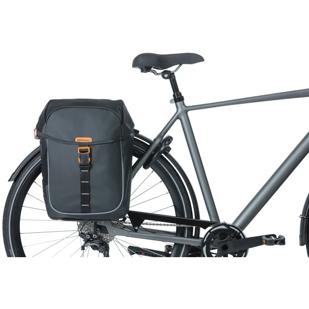 Basil Miles Tarpaulin Double Bike Bag - Black/orange 9 Basil Miles Tarpaulin Double Bike Bag - Black/orange - Image 9