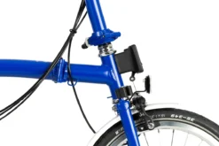 Brompton C Line Explore - 6-Speed - High Bar - Telescopic Seatpost - 16" Folding Bike - 2022 - Picadilly Blue Matt -Bike Sale Shop c line explore 6 speed high bar extended seatpost picadilly blue matt 5 1214296
