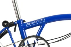 Brompton C Line Explore - 6-Speed - High Bar - Telescopic Seatpost - 16" Folding Bike - 2022 - Picadilly Blue Matt -Bike Sale Shop c line explore 6 speed high bar extended seatpost picadilly blue matt 6 1214297