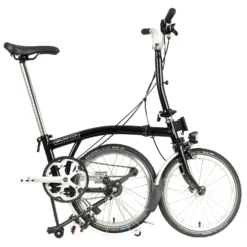 Brompton C Line Utility - 3-Speed - Mid Bar - Standard Seatpost - Dynamo - 16" Folding Bike - 2022 - Black Matt -Bike Sale Shop c line utility 3 speed mid bar standard seatpost dynamo black matt 2 1219667