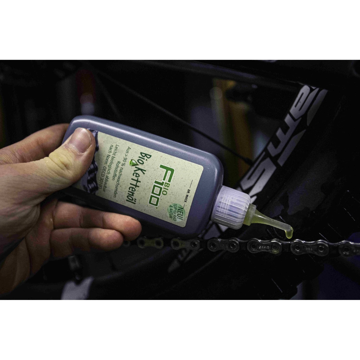 Dr. Wack F100 Bio Chain-Oil - 100 Ml 2 Dr. Wack F100 Bio Chain-Oil - 100 Ml - Image 2