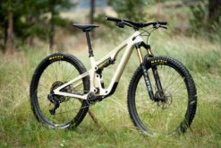 Yeti Cycles SB120 T1 - 29" Carbon Mountainbike - 2023 - Dust -Bike Sale Shop dsc03844 1437244