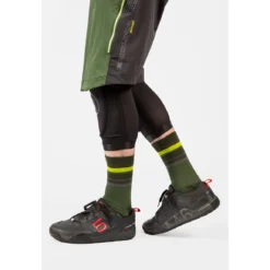 Endura BaaBaa Merino Stripe Socks Medium - Pomegranate -Bike Sale Shop endura baabaa merino stripe socks medium olive green 6 1501290
