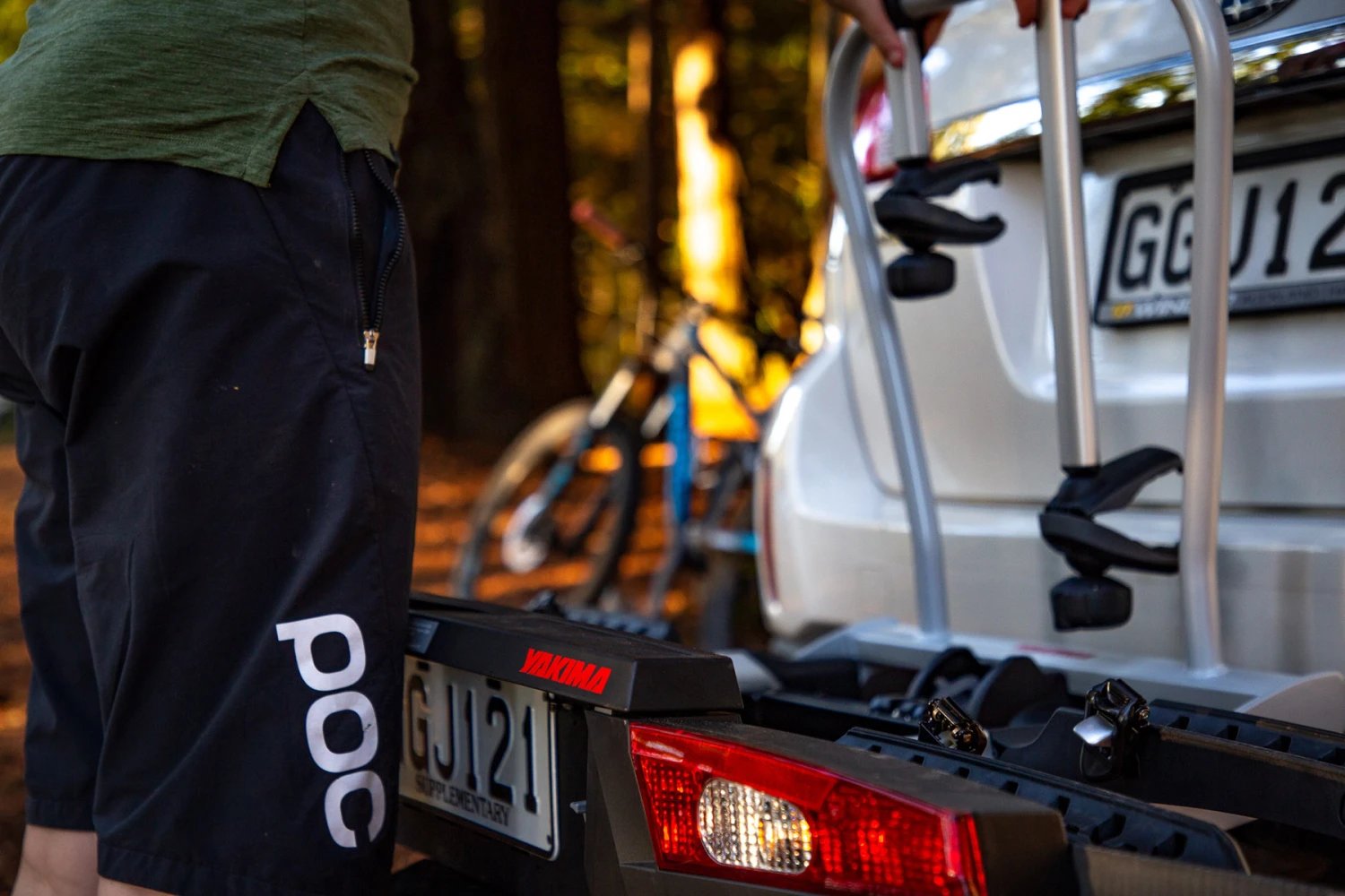 Yakima FoldClick 3 Bike Carrier For Three Bikes - Black/silver 6 Yakima FoldClick 3 Bike Carrier For Three Bikes - Black/silver - Image 6