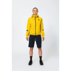 GOREWEAR Lupra Jacket Womens - Black 9900 -Bike Sale Shop gore wear lupra women s jacket black 9900 10 1143515