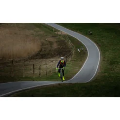 GripGrab Arctic Waterproof Deep Winter Hi-Vis Shoe Covers - Yellow Hi-Vis -Bike Sale Shop gripgrab arctic waterproof deep winter hi vis shoe cover yellow hi vis 4 1078211