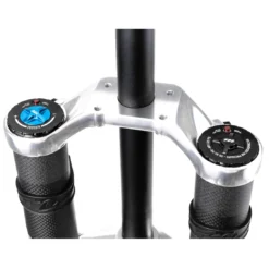 Manitou Dorado Pro 29 Inch Carbon Fork - 180-203mm - 57mm Offset Drop Crown - Straight - 20x110mm Boost -Bike Sale Shop manitou dorado pro 57mm 05 1024222