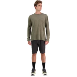 Mons Royale Zephyr Merino Cool Longsleeve - Olive -Bike Sale Shop mons royale zephyr merino cool longsleeve olive 3 1438444