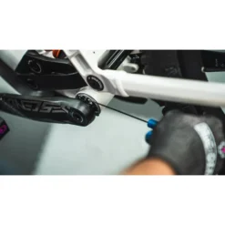 Muc-Off Crank Preload Ring - Grey -Bike Sale Shop muc off crank preload ring blue 1 1489644 1