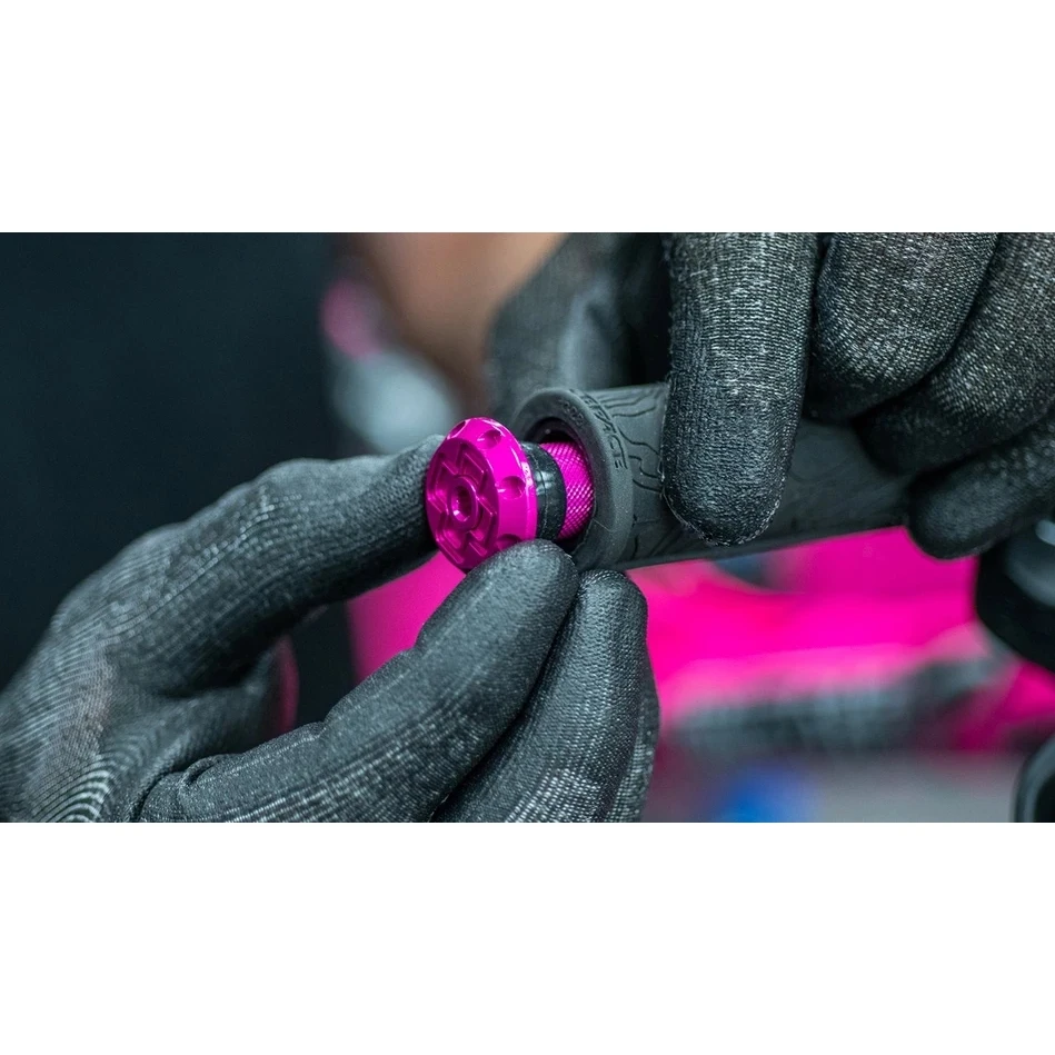 Muc-Off Stealth Tubeless Puncture Plugs - Iridescent 5 Muc-Off Stealth Tubeless Puncture Plugs - Iridescent - Image 5