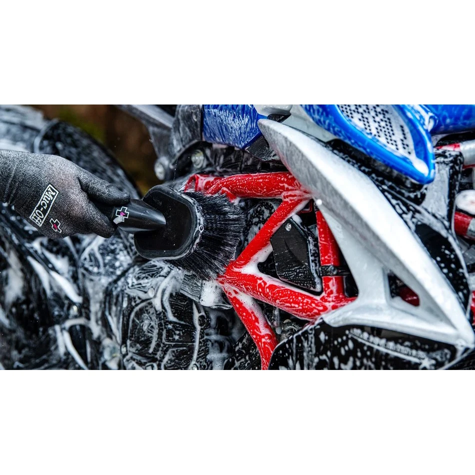 Muc-Off Super Soft Wash Brush 6 Muc-Off Super Soft Wash Brush - Image 6