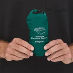 Patagonia Ultralight Black Hole Mini 1L Hip Pack - Passage Blue -Bike Sale Shop patagonia ultralight black hole mini 1l hip pack patchwork obsidian plum 6 1549561