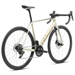 Orbea ORCA M30i - 105 Di2 Carbon Road Bike - 2024 - Ivory White - Burgundy (gloss) - Vulcano (matt) -Bike Sale Shop r108ttcc orbea orca m30i white 04 1561246
