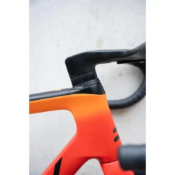 Ridley FALCN RS - Ultegra Di2 - Carbon Roadbike - 2024 - Black / Red / Orange -Bike Sale Shop ridley falcn rs 03 1555506 scaled