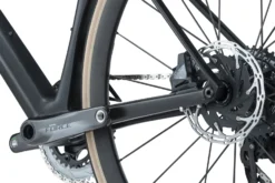 BMC ROADMACHINE TWO - Carbon Roadbike - 2023 - Carbon / Metallic Grey -Bike Sale Shop roadmachine two detail 15 1410903