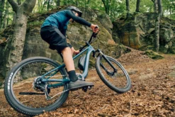 Giant TALON E+ JR. 26 - 26" Teen Electric Mountain Bike - 2023 - Deep Lake -Bike Sale Shop talon e 26 gallery08 1497142