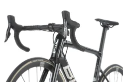 BMC TEAMMACHINE SLR TWO - Carbon Roadbike - 2023 - Carbon / Prisma -Bike Sale Shop teammachine slr two detail 03 1411859