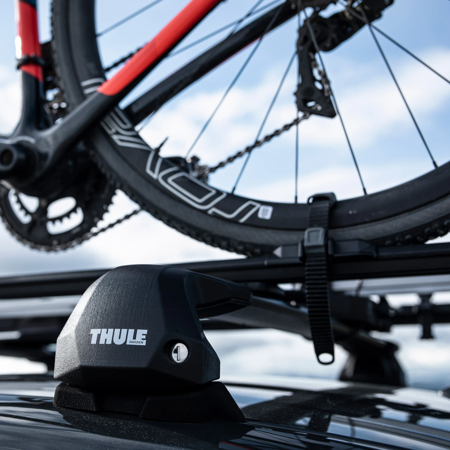 Thule TopRide Roof Bike Rack - Black 17 Thule TopRide Roof Bike Rack - Black - Image 17