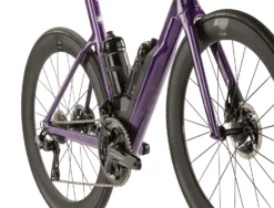 BMC TIMEMACHINE ROAD 01 ONE - Carbon Roadbike - 2023 - Carbon / White -Bike Sale Shop timemachine road 01 one prp blk cbn detail 02 1412209