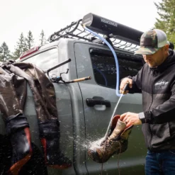 Yakima RoadShower - Portable Pressurised Water Storage - Medium 26 L -Bike Sale Shop yakima roadshower portable pressurised water storage 3 1149950